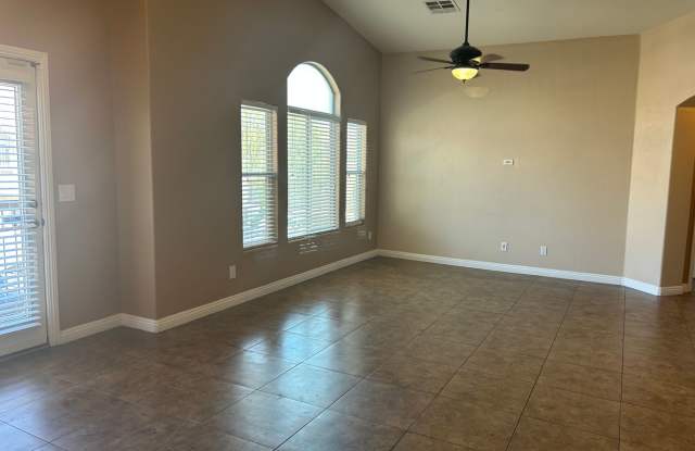 Beautiful 2 bedroom townhome with attached garage photos photos