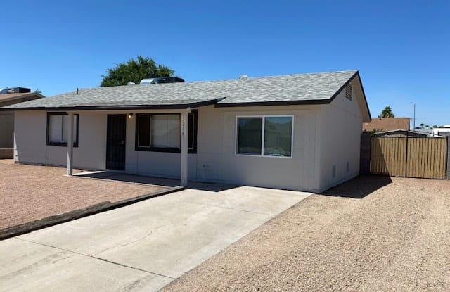 3218 West Michigan Avenue - 3218 West Michigan Avenue, Phoenix, AZ 85053