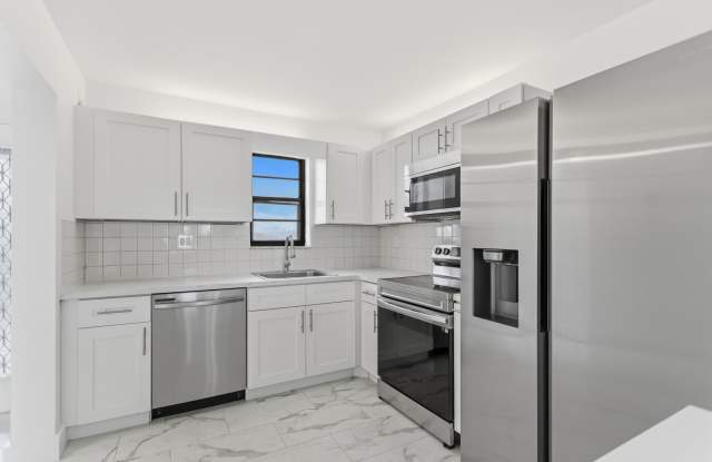 9233 SW 8th Street photos photos