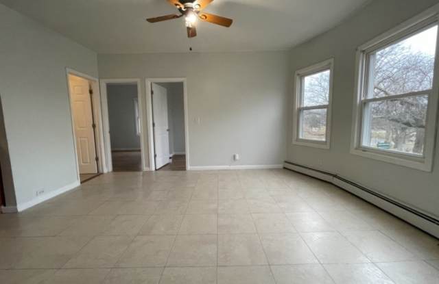 2 Home Pl Gallery 3