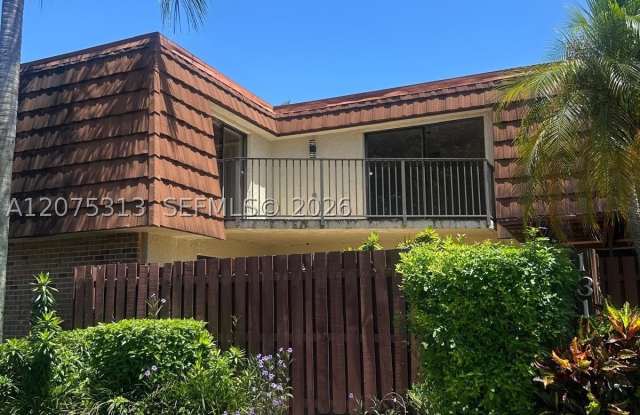 1316 SW 118th Ter Gallery 3