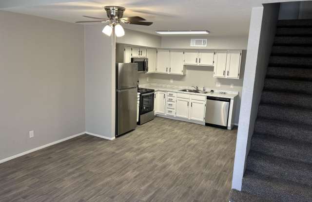 6157 E GLENCOVE Street Gallery 3