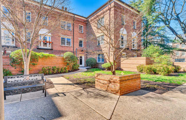 Charming Top-Floor 1BR/1BA in Old Town’s Premier Canal Place photos photos