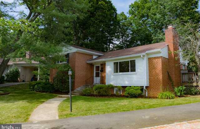 7414 LEIGHTON DRIVE Gallery 2