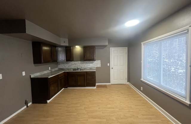 3208 Jefferson St photos photos