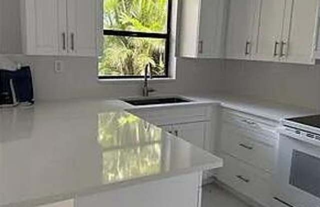 4905 Alder Drive D, West Palm Beach  (Unincorporated) , FL 33417 - 3219 photos photos