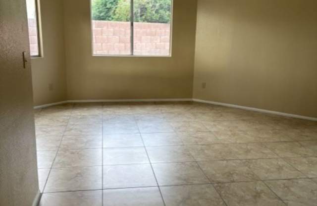 Charming 3-Bedroom Home for Rent Gallery 4