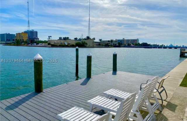 7921 East Dr Gallery 1