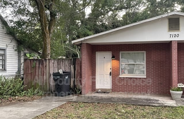 7120 33rd St N photos photos