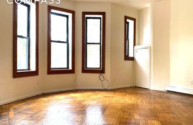 635 Flatbush Avenue Gallery 3