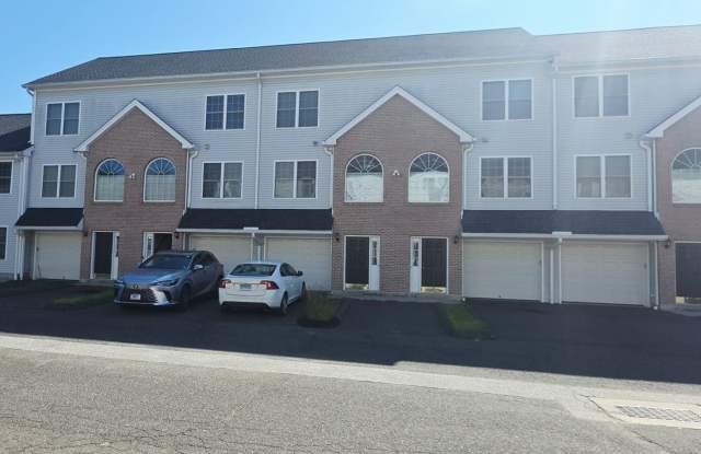 Spacious 2BR North End Townhouse w/ Garage & In-Unit Laundry photos photos