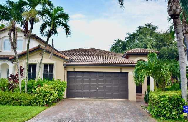 11020 NW 48th Ter photos photos