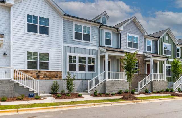 Cozy Townhome with 2 car garage! photos photos