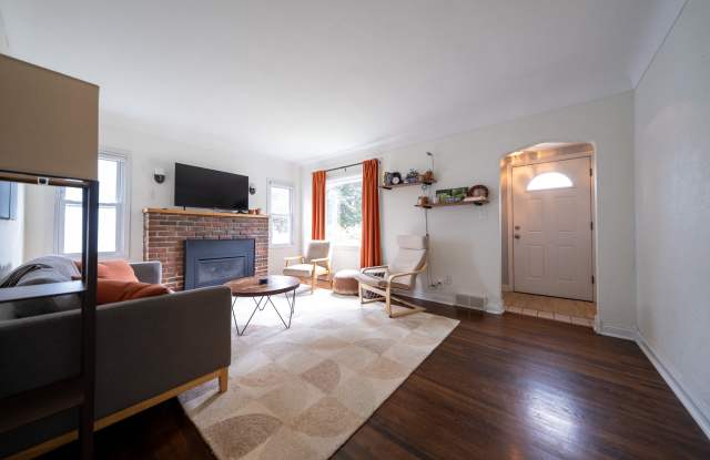 1606 Grotto St. N. Gallery 4