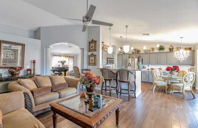 843 E ROSE MARIE Lane Gallery 3
