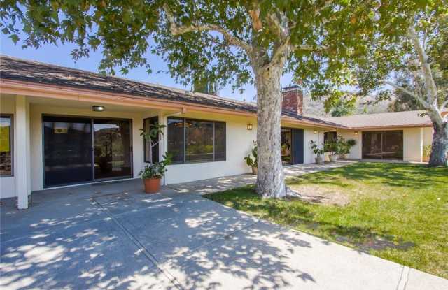 11659 Valleycrest Road Gallery 4
