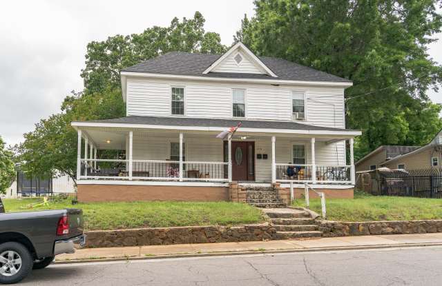 1710 Lomond St photos photos