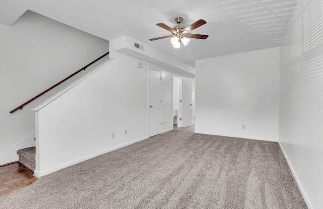 293 Stateline Road, Oak Grove - Section 8 Welcome - Two Weeks Free w/ Same Day Move-in Gallery 3