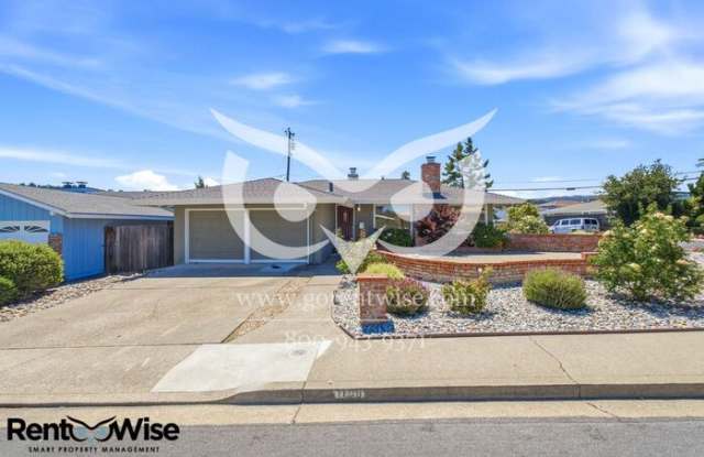 1109 Ridgewood Drive Gallery 2
