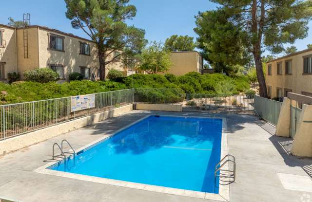 2 bd / 1 ba Apartment in Victorville Gallery 1