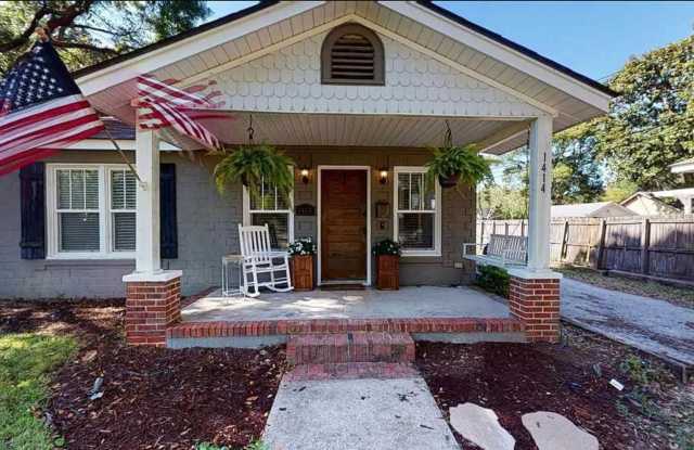 1414 E Lee St photos photos