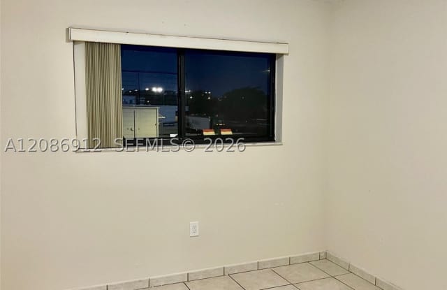 5825 W 25th Ct Gallery 4