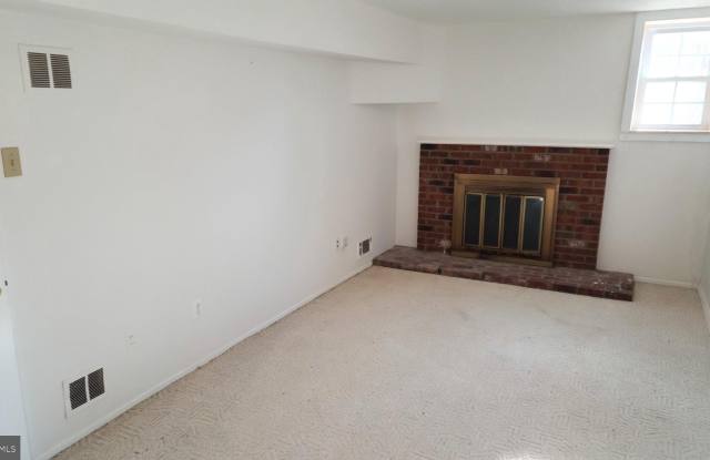 6507 BYRON Avenue Gallery 2