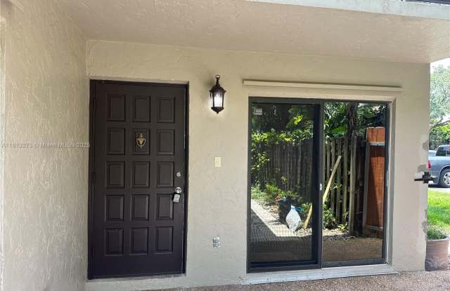 13267 NW 5th St - 13267 Northwest 5th Street, Plantation, FL 33325