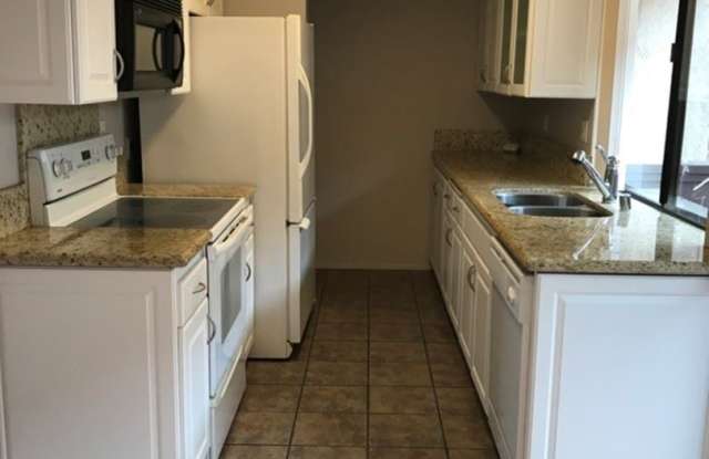 1252 River Glen Row, #33 Gallery 3