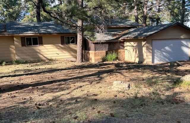 Beautiful Kachina Rental - 3886 Canyon Loop, Kachina Village, AZ 86005