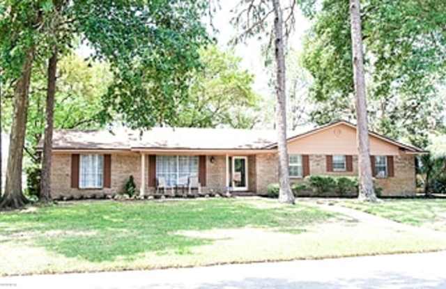 3360 Sara Drive Gallery 2