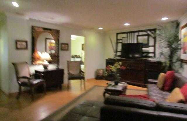 100 E Yuma Avenue Gallery 3