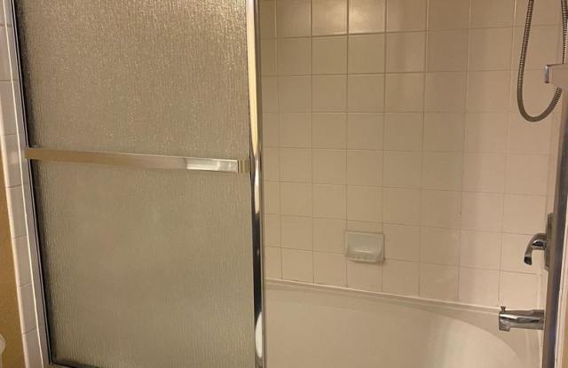 Traverse Point Condo!  2/2 In Henderson, NV! Gallery 4