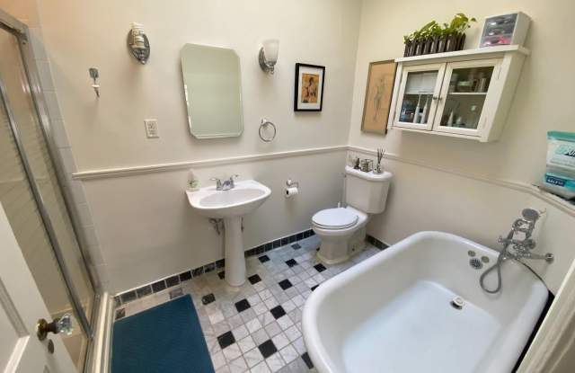 1745 LANIER PL NW #1 Gallery 4
