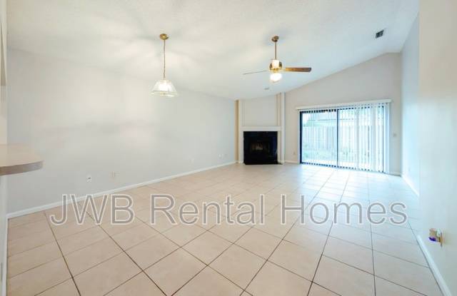 2284 Destine Ln Gallery 4