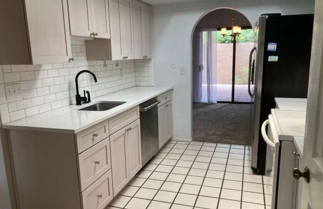 Northwest Townhouse Gallery 3