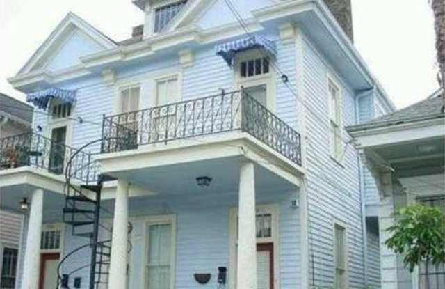 3929 COLISEUM Street photos photos