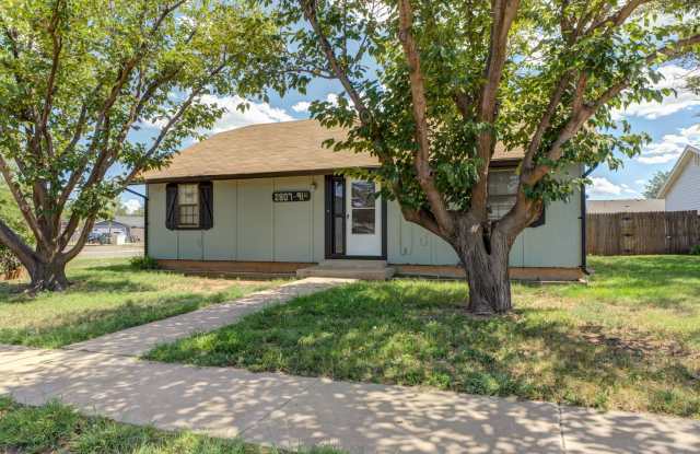 Charming 3-bedroom photos photos