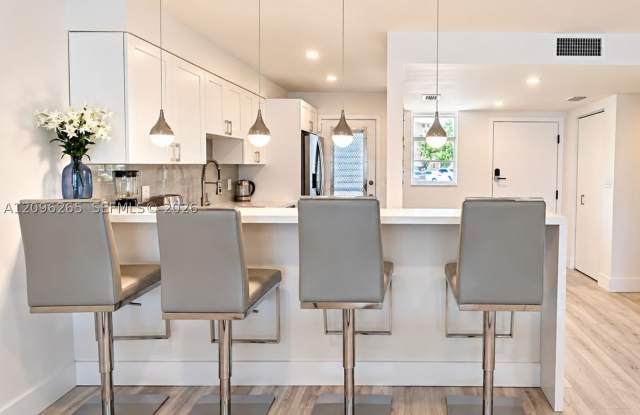 2949 Point East Dr Gallery 4