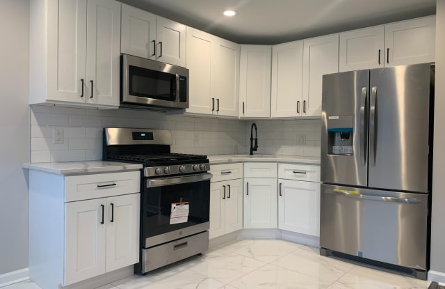 3564 CHALFONT DRIVE - 3564 Chalfont Drive, Philadelphia, PA 19154