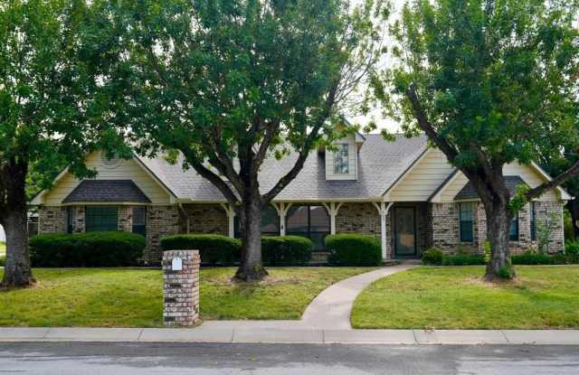 405 S Denton Avenue photos photos