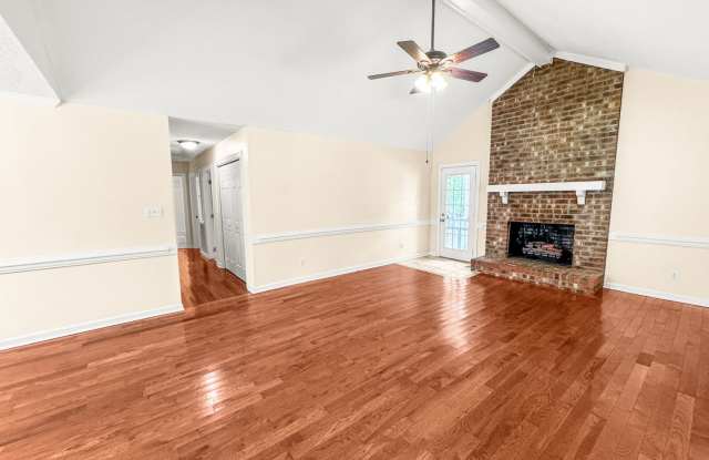 Beautiful 3-BR, 2-Bath home photos photos