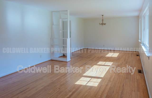1225 Panorama Drive Gallery 4
