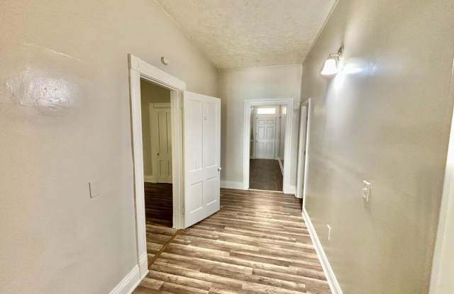 2612 Hale Ave - 2 Bed 1 Bath single family house, Section 8 welcome, Pets OKAY Gallery 4