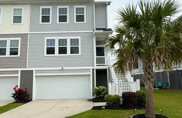 Move In Ready Townhome in Marshview Commons Gallery 4