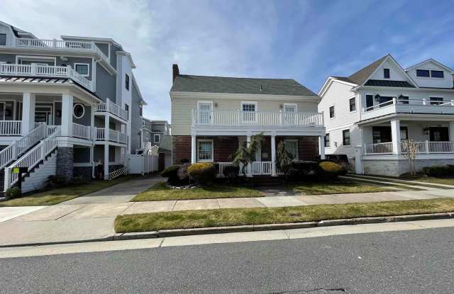 12 S Sumner Ave - 12 South Sumner Avenue, Margate City, NJ 08402