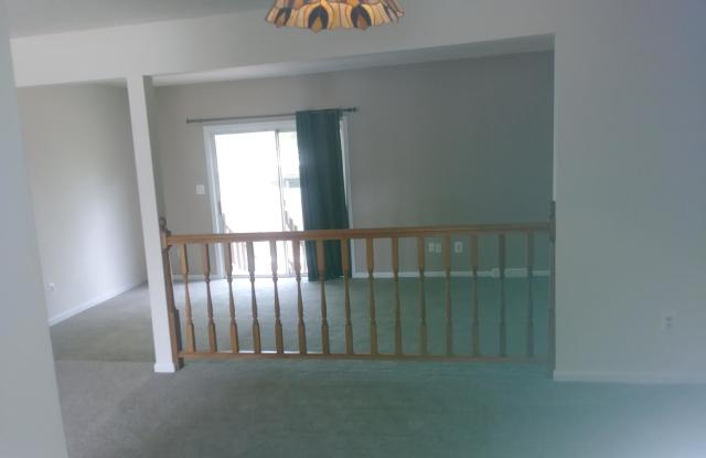 2910 SHELLEY COURT Gallery 3