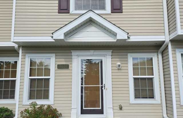 2 Level Townhouse photos photos