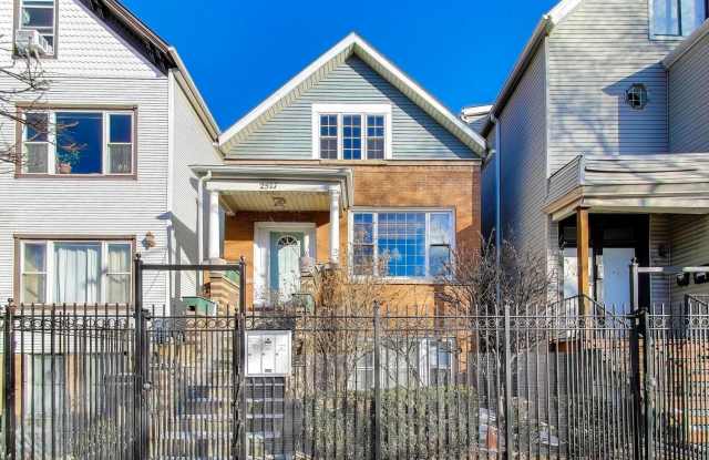 2527 N Ashland Avenue unit: 1 photos photos