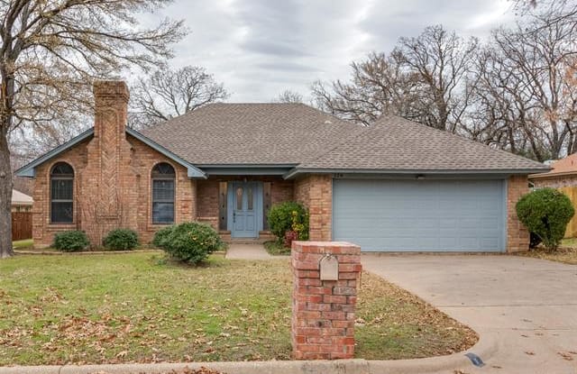 124 Marseille Drive - 124 Marseille Drive, Hurst, TX 76054